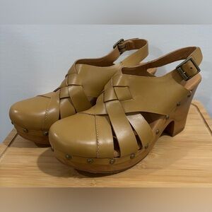 Kork-Ease Tan Leather Woven Mules